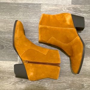 Cute brown suede fall boots